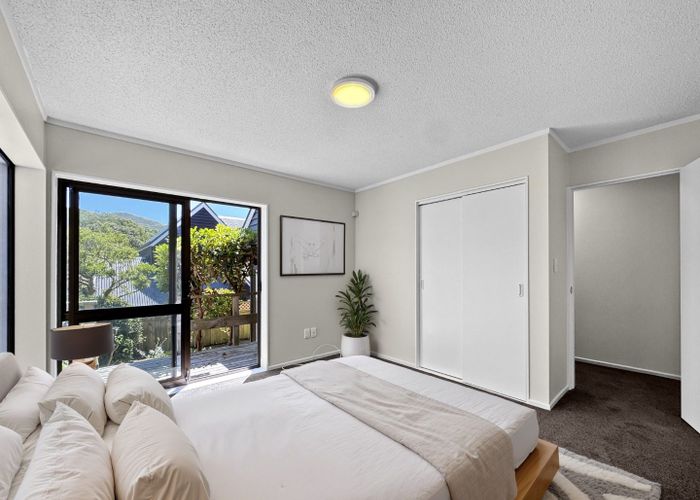  at 2/24 Ottawa Road, Ngaio, Wellington