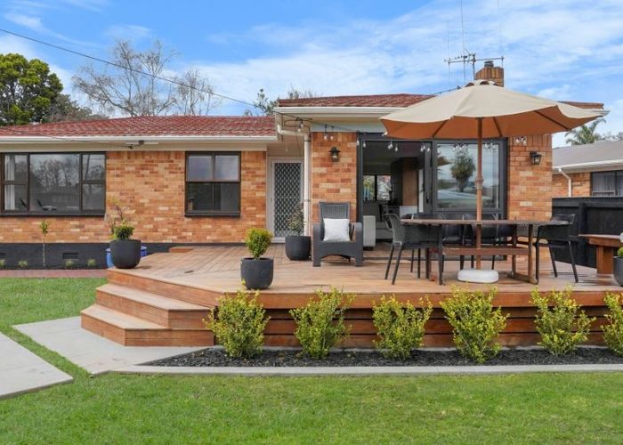  at 16 Holloway Place, Forest Lake, Hamilton