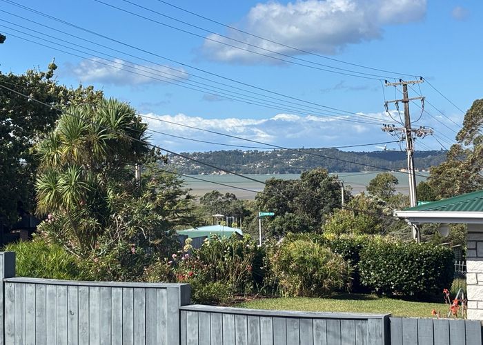  at 63 Totara Road, Te Atatu Peninsula, Waitakere City, Auckland