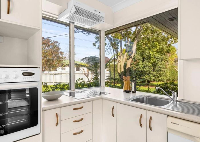  at 16 Howard Road, Taradale, Napier