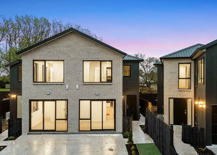  at 1, 3, 4/11 Kindergarten Drive, Conifer Grove, Papakura, Auckland