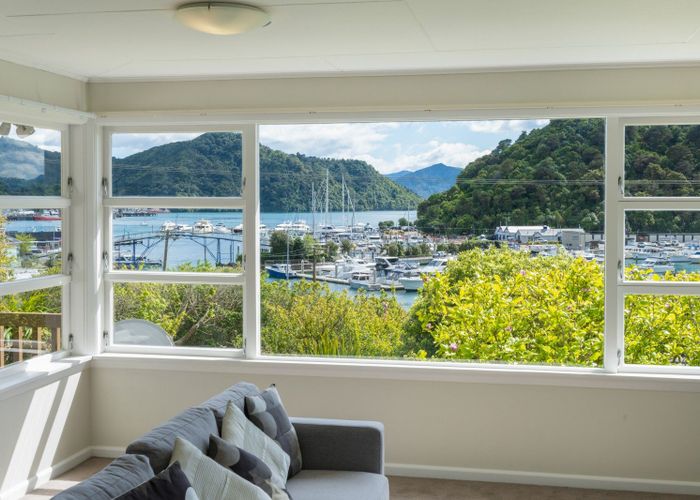  at 34 Waikawa Road, Picton