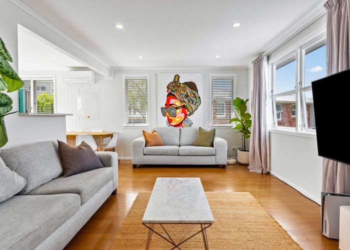  at 1/64 Sunnynook Road, Sunnynook, North Shore City, Auckland