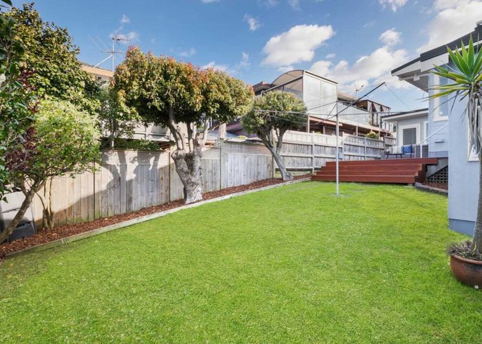  at 184 Bucklands Beach Road, Bucklands Beach, Manukau City, Auckland