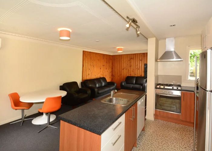  at 4 Royal Terrace, Dunedin Central, Dunedin