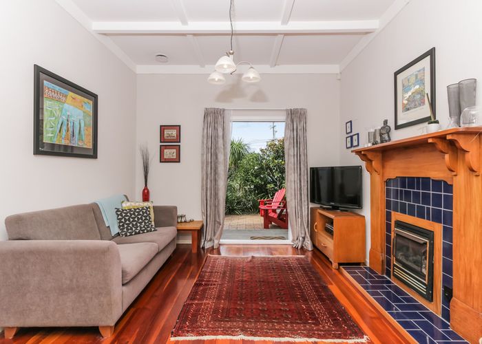  at 15 Albert Street, Otahuhu, Auckland