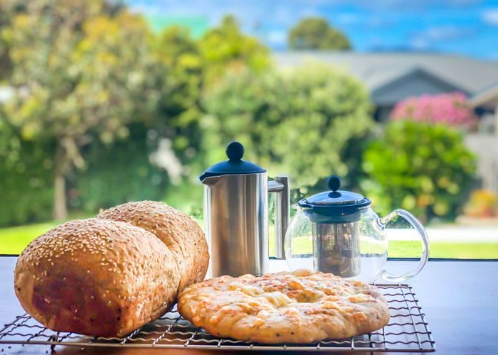  at 6 Oratia Street, Waikanae Beach, Waikanae