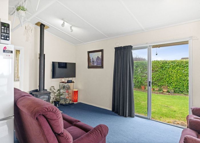  at 33 Kiharoa Street, Otaki Beach, Kapiti Coast, Wellington