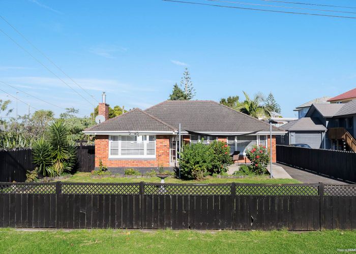  at 24 Hastie Avenue, Mangere Bridge, Auckland