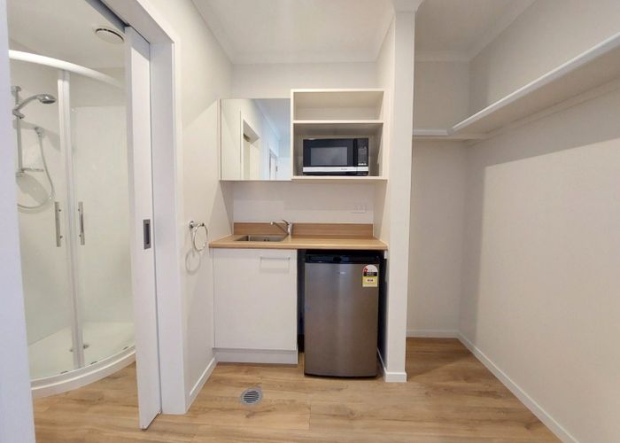  at 8C/150 Te Rapa Road, Beerescourt, Hamilton, Waikato