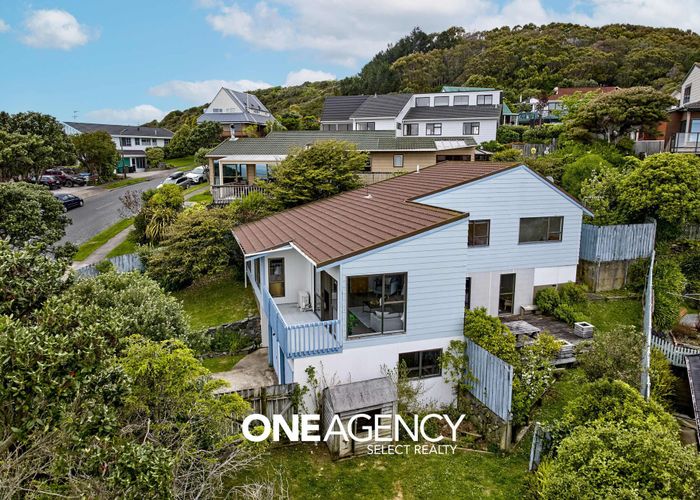  at 18 Mercury Way, Whitby, Porirua