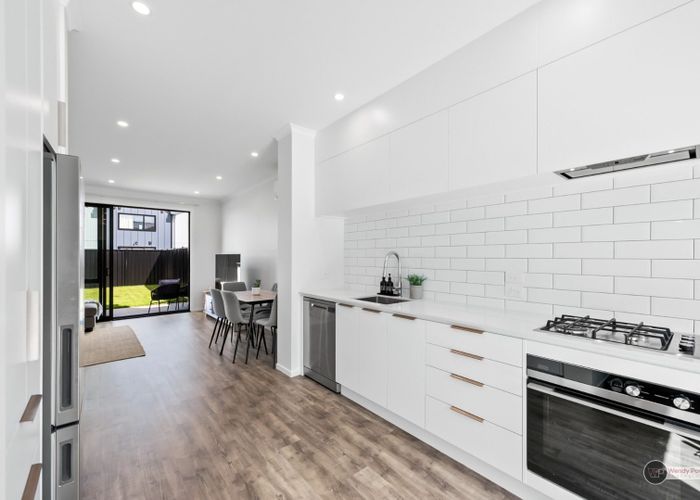  at 33 Leo Waikari Crescent, Wallaceville, Upper Hutt