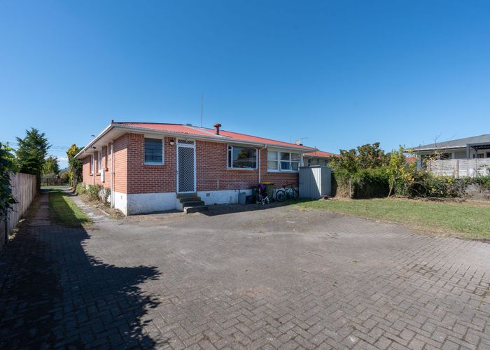  at 34 Fenwick Crescent, Hillcrest, Hamilton