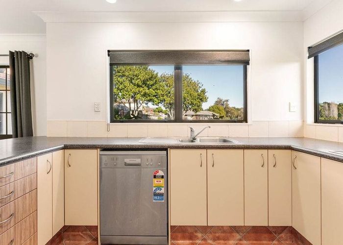  at 15  Bayvista Close, Welcome Bay, Tauranga, Bay Of Plenty