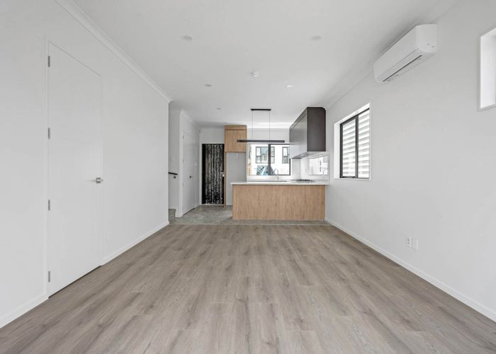  at 43 Survila Street, Papakura, Papakura