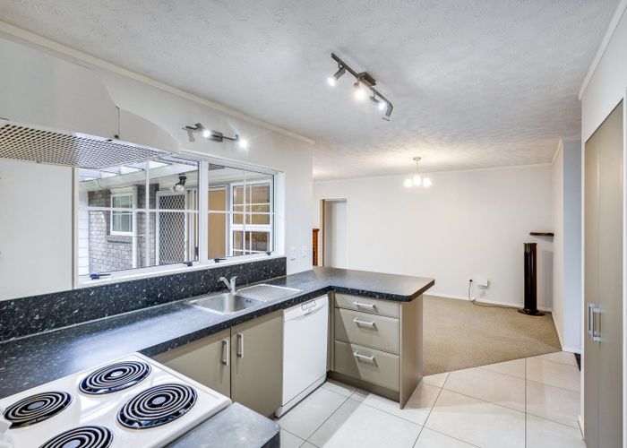  at 4 Alley Place, Taradale, Napier