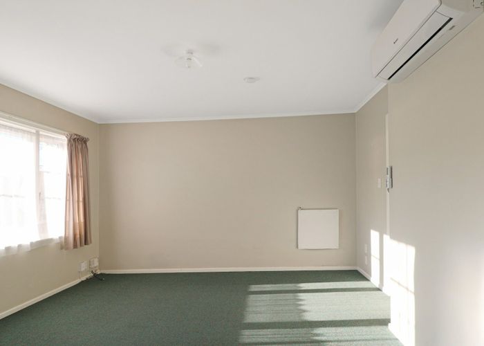 at 2/35 Dunns Street, Silverstream, Upper Hutt, Wellington