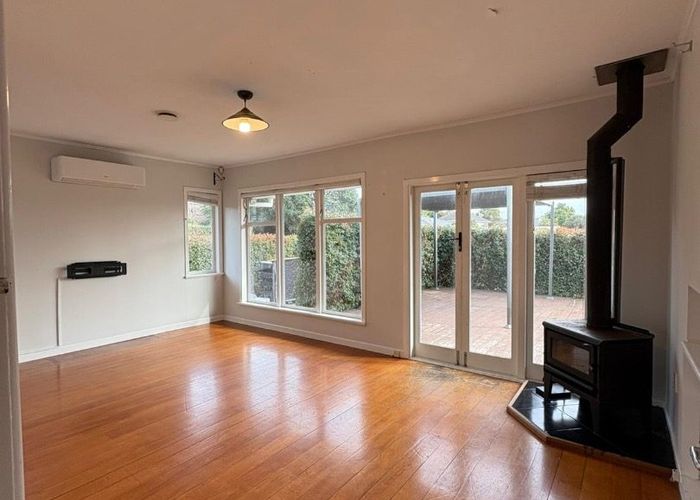  at 17B Brookfield Road, Te Atatu Peninsula, Waitakere City, Auckland