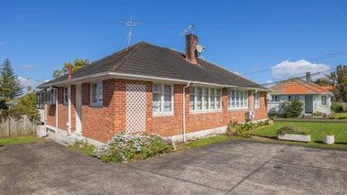  at 10 Mcculloch Road, Panmure, Auckland