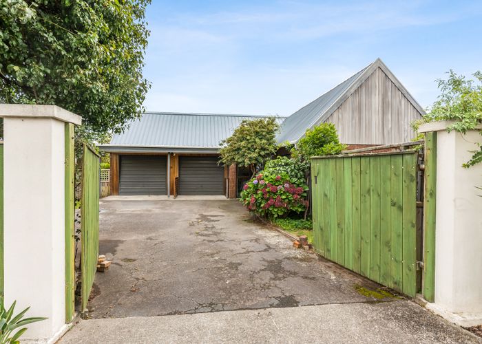  at 100 Rimu Road, Raumati Beach, Paraparaumu