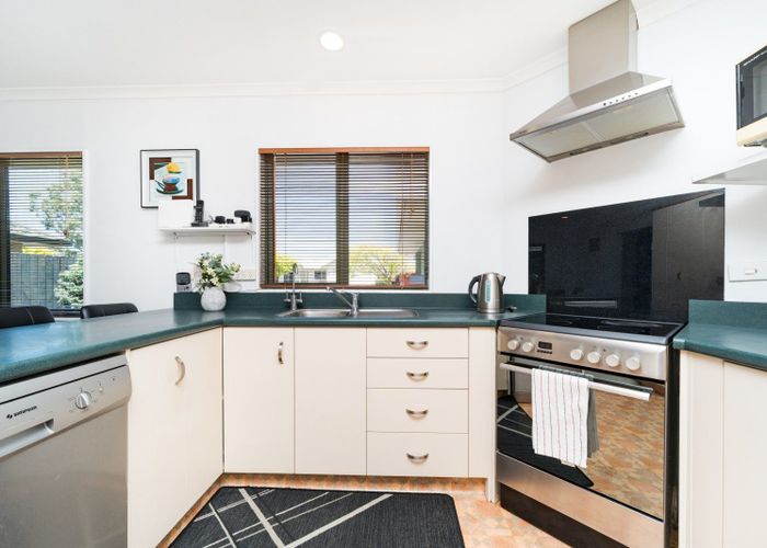  at 20 Parnell Heights Drive, Kelvin Grove, Palmerston North, Manawatu / Whanganui