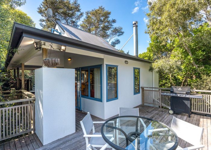  at 5 Hekerua Road, Oneroa, Waiheke Island, Auckland