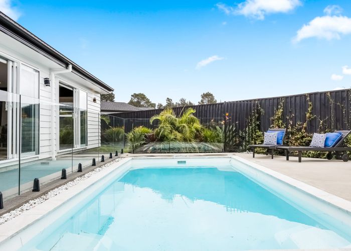  at 7 Somerset Place, Stanmore Bay, Rodney, Auckland