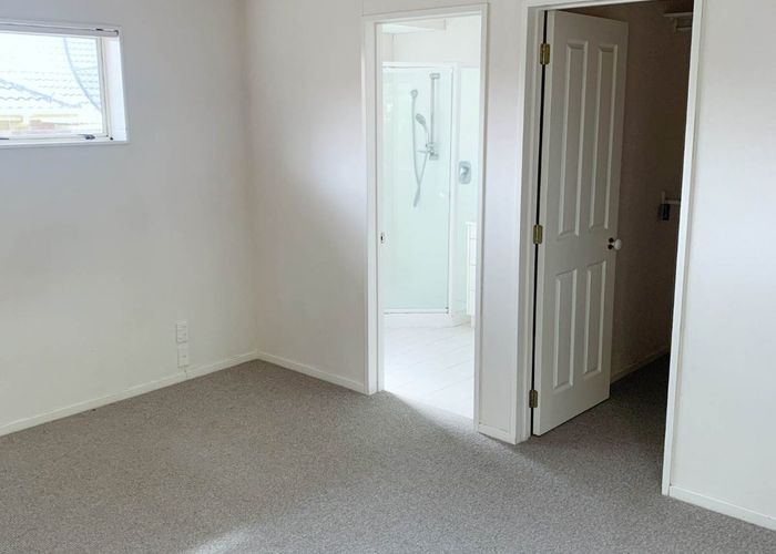  at 100A Golfland Drive, Golflands, Manukau City, Auckland