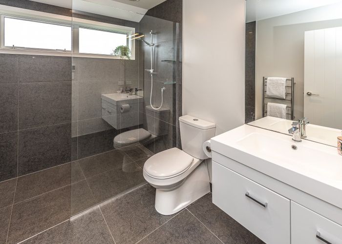  at 33 Golf Vue Place, Castlecliff, Whanganui