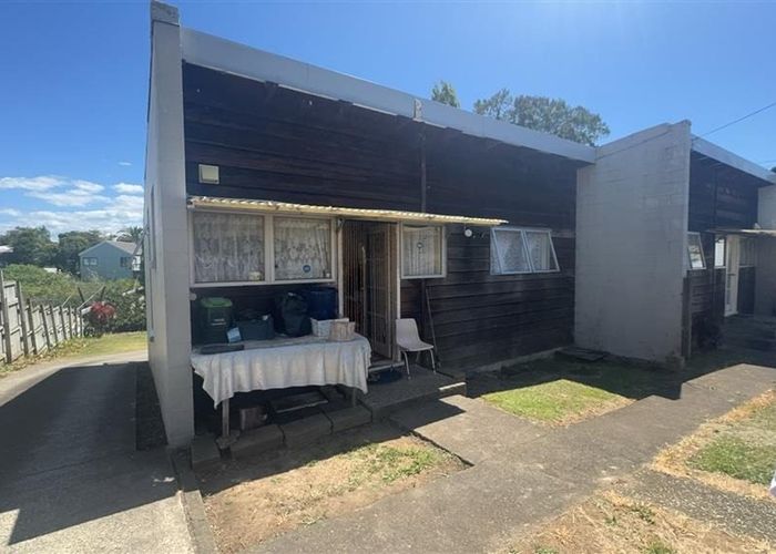  at 1/15a Earlsworth Road, Mangere East, Manukau City, Auckland