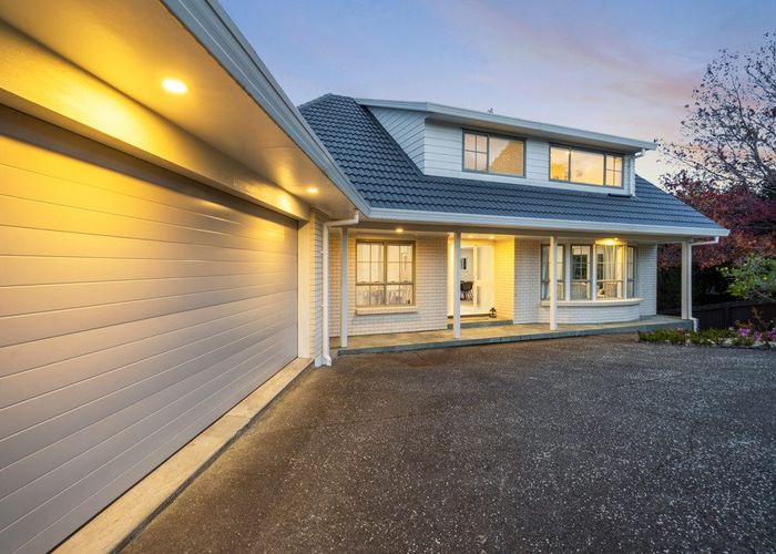  at 44 Ravenstone Place, Chatswood, North Shore City, Auckland