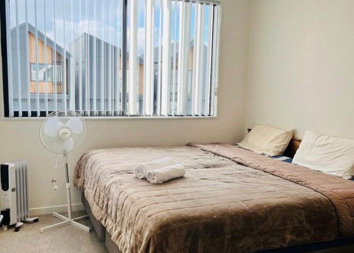  at 2 Porowha Road, Westgate, Waitakere City, Auckland