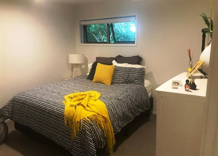  at 30 Kempthorne Crescent, Mission Bay, Auckland