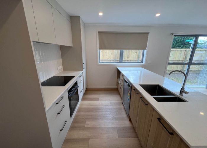  at 50A Beach Road, Te Atatu Peninsula, Waitakere City, Auckland