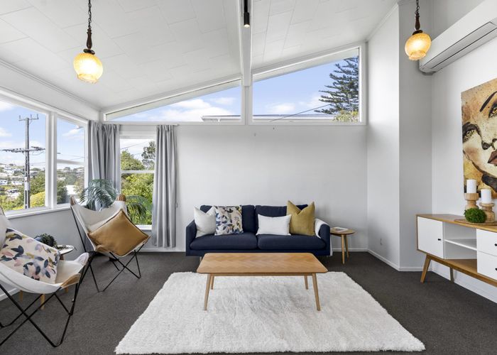  at 9 Alwyn Place, Newlands, Wellington, Wellington