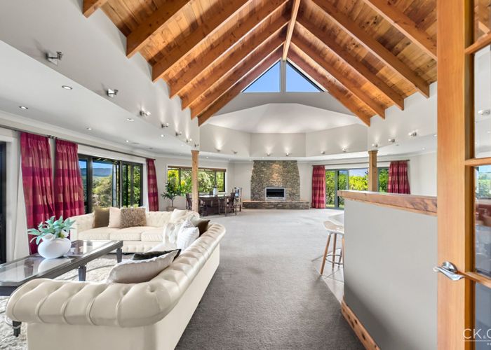  at 14 Mount Marua Way, Timberlea, Upper Hutt, Wellington