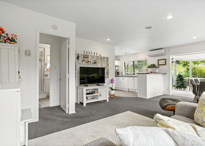  at 2/43 Seaton Road, Murrays Bay, North Shore City, Auckland