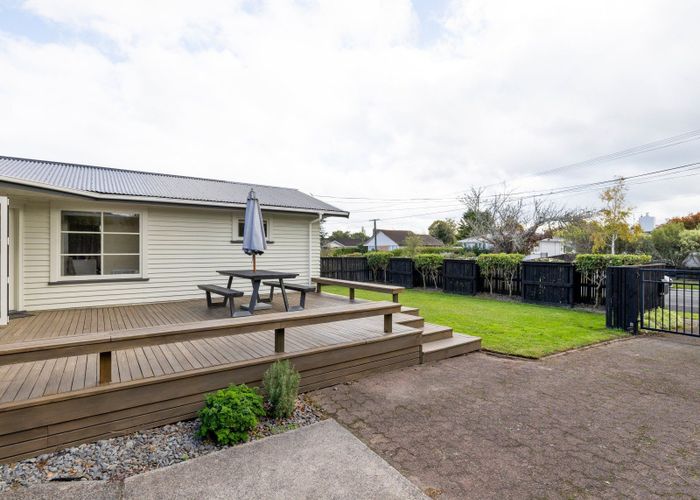  at 274 Bankwood Road, Chartwell, Hamilton
