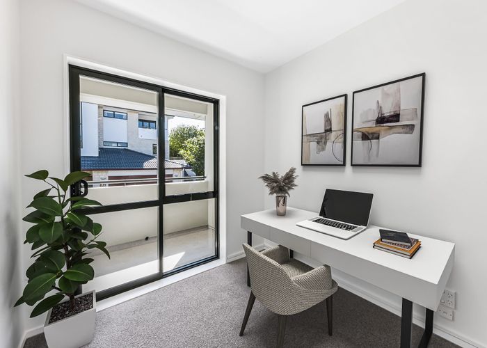  at 5/90 Albany Highway, Albany, North Shore City, Auckland