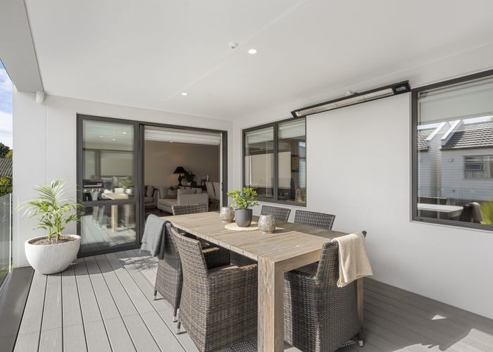  at 203/2A Raurenga Avenue, Royal Oak, Auckland