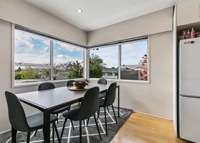  at 86 Taylor Road, Mangere Bridge, Auckland