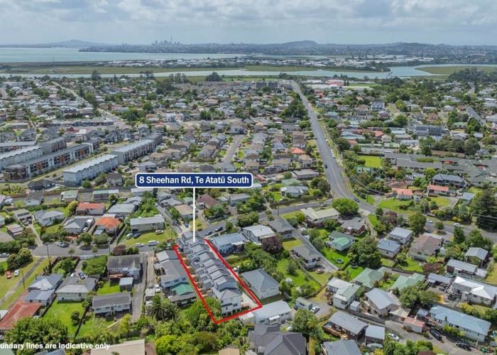  at 1/8 Sheehan Road, Te Atatu South, Auckland