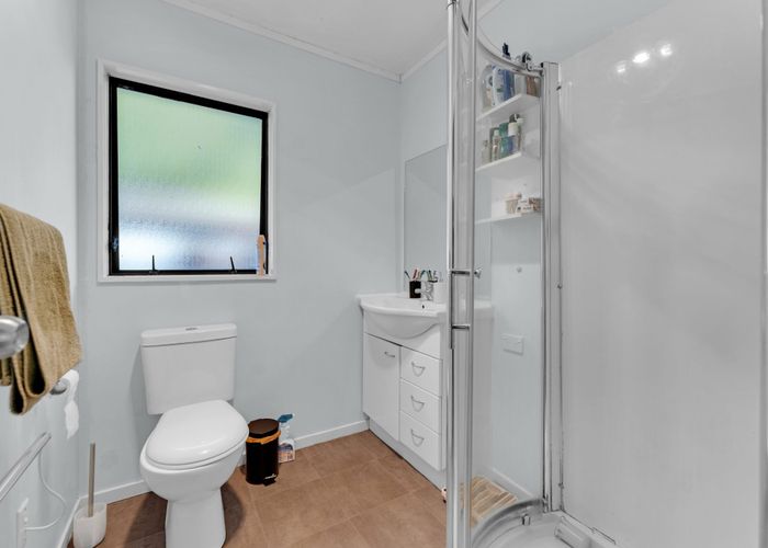  at 2/144 Old Wairoa Road, Papakura, Papakura, Auckland