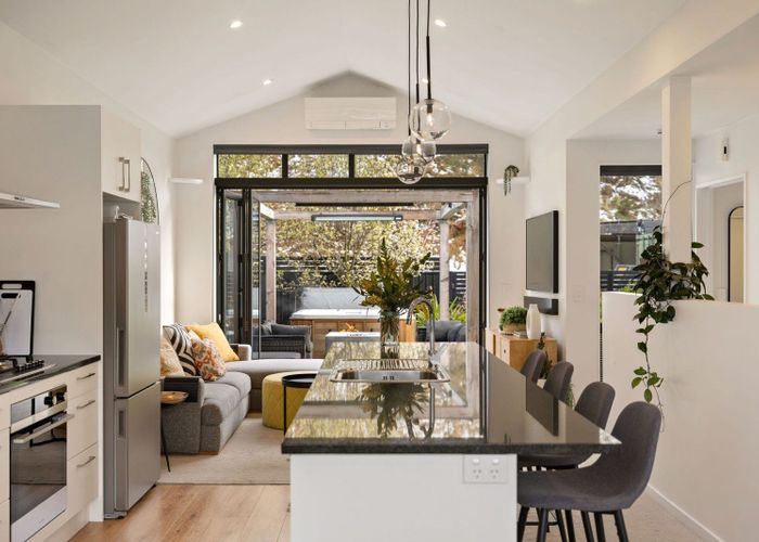  at 5 Phoenix LANE, Arthurs Point, Arthurs Point