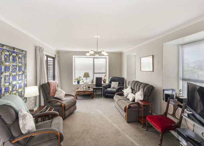  at 1/137 Grahams Road, Burnside, Christchurch