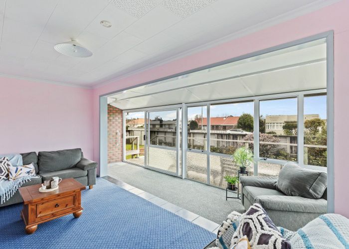  at 95 Mclean Street, Woodville