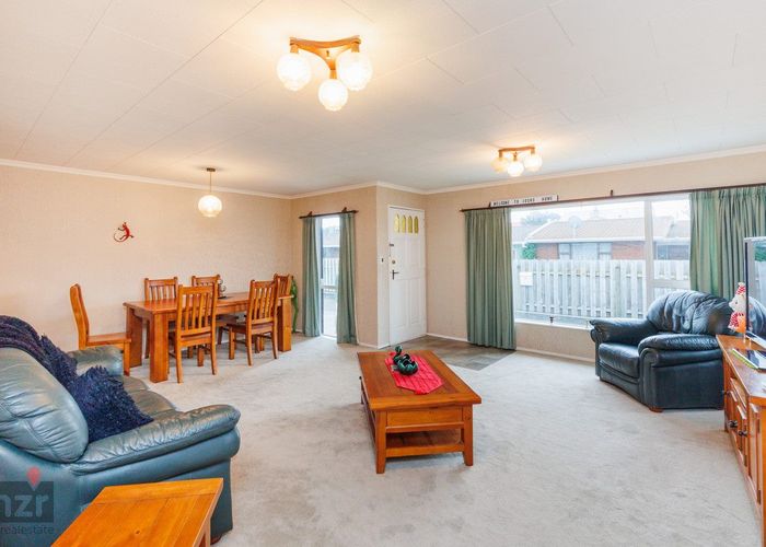 Free property data for 4 Chertsey Court Roslyn Palmerston North
