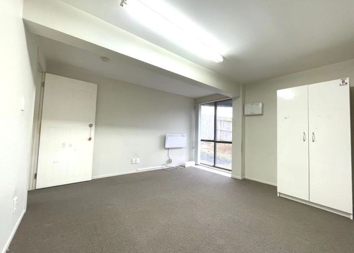  at 1/153 White Swan Road, Mount Roskill, Auckland City, Auckland
