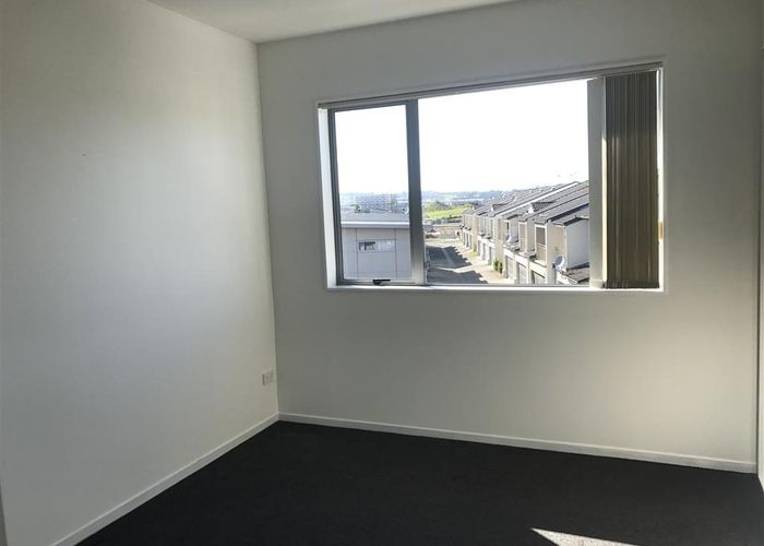  at 304/75 Michael Jones Drive, Flat Bush, Manukau City, Auckland