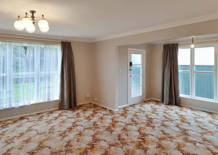  at 994 Taita Drive, Taita, Lower Hutt